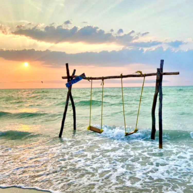 Campeche Beachside Living