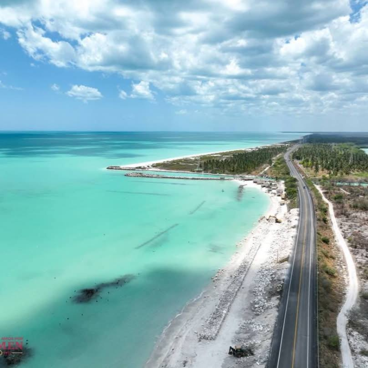 Campeche Beachside Living