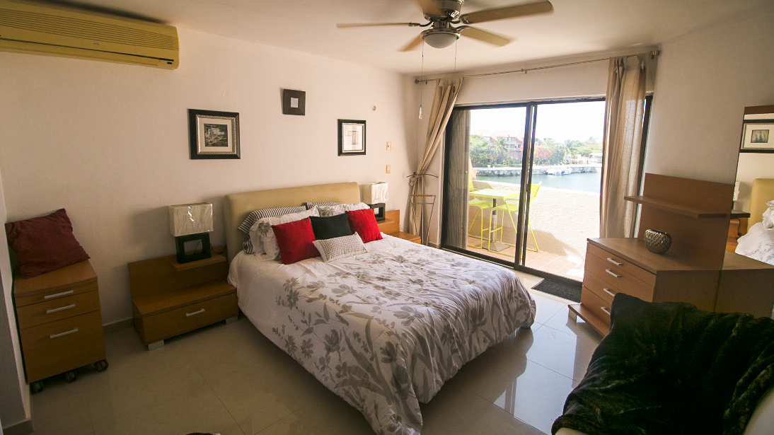 Master Bedroom in Penthouse in Puerto Aventuras