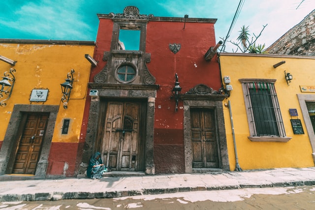 buy real estate in Mexico 2