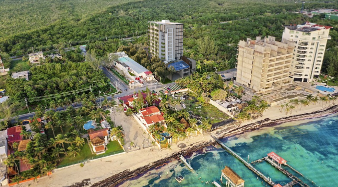 Puerto cancun real estate